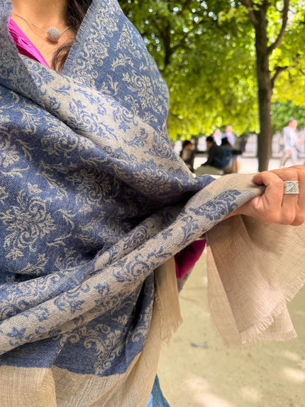 Echarpe motifs Jacquard bleu